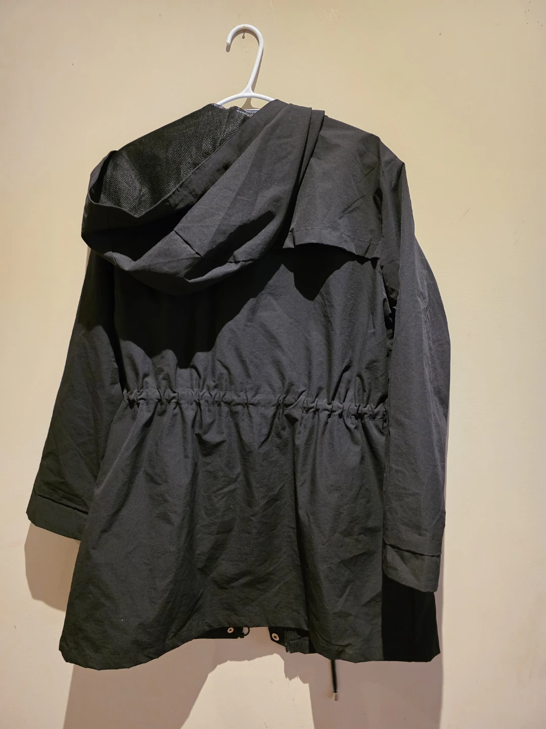 Black Hooded Drawstring Jacket - photo 2