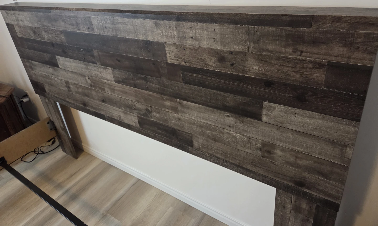 King size bed frame head board footboard - photo 2