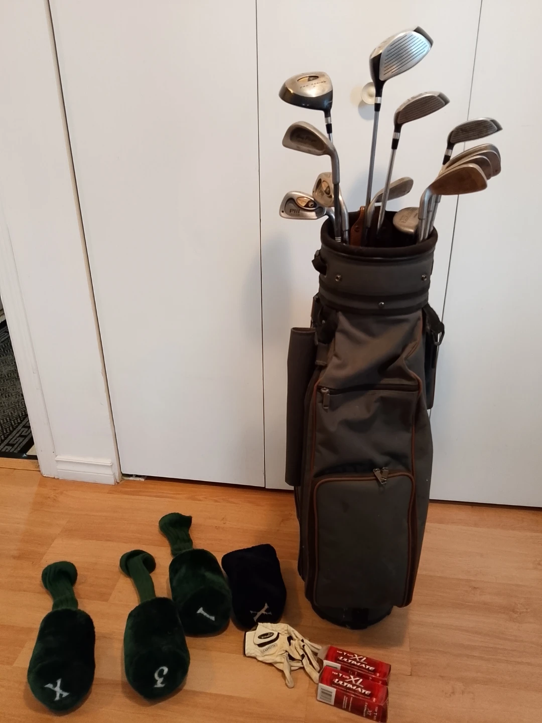 Golf Club Set with Bag and Accessories - photo 2