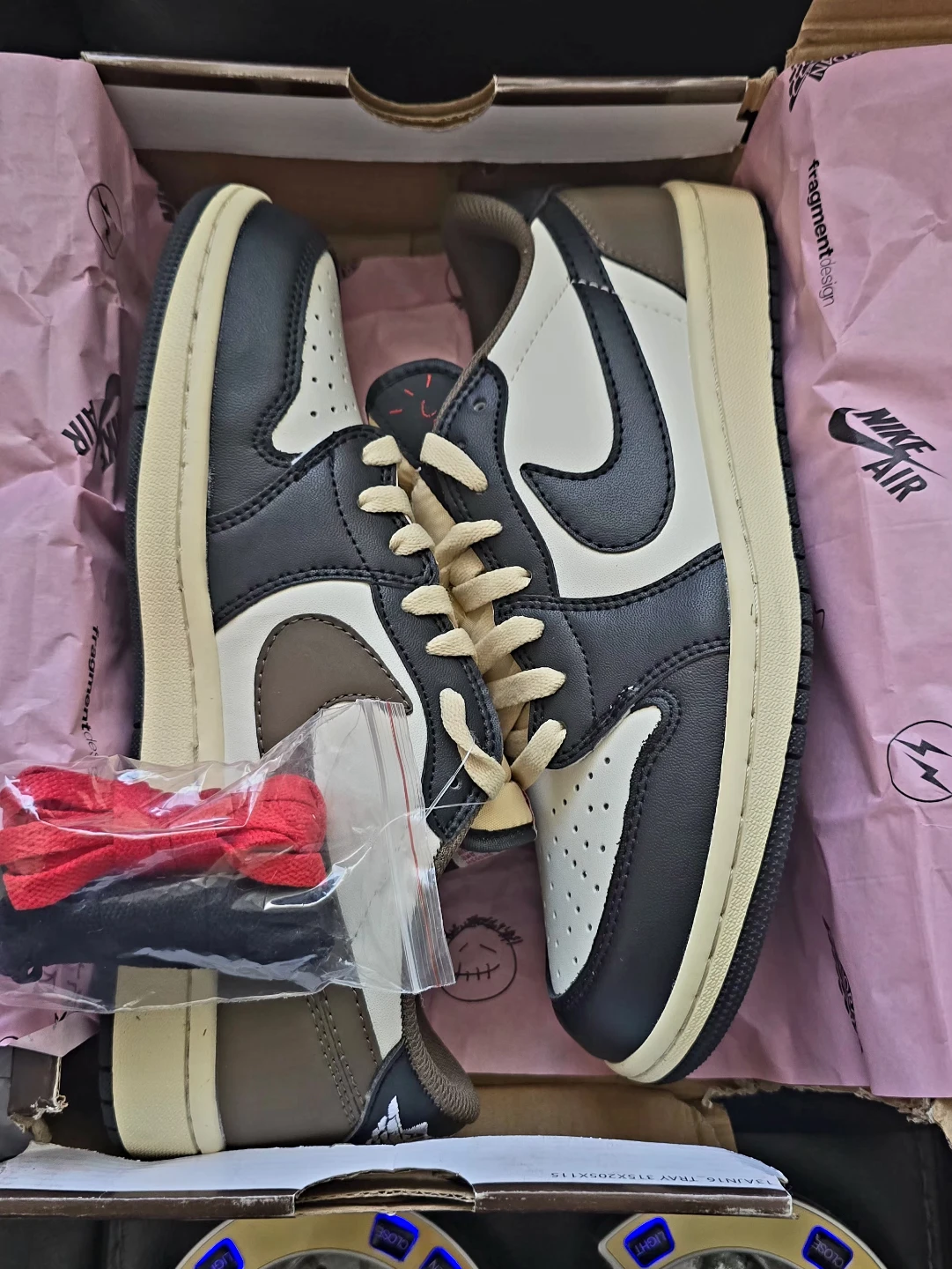 Brand new Jordan 1 low Travis Scott Cactus Jack Moka sale - photo 3