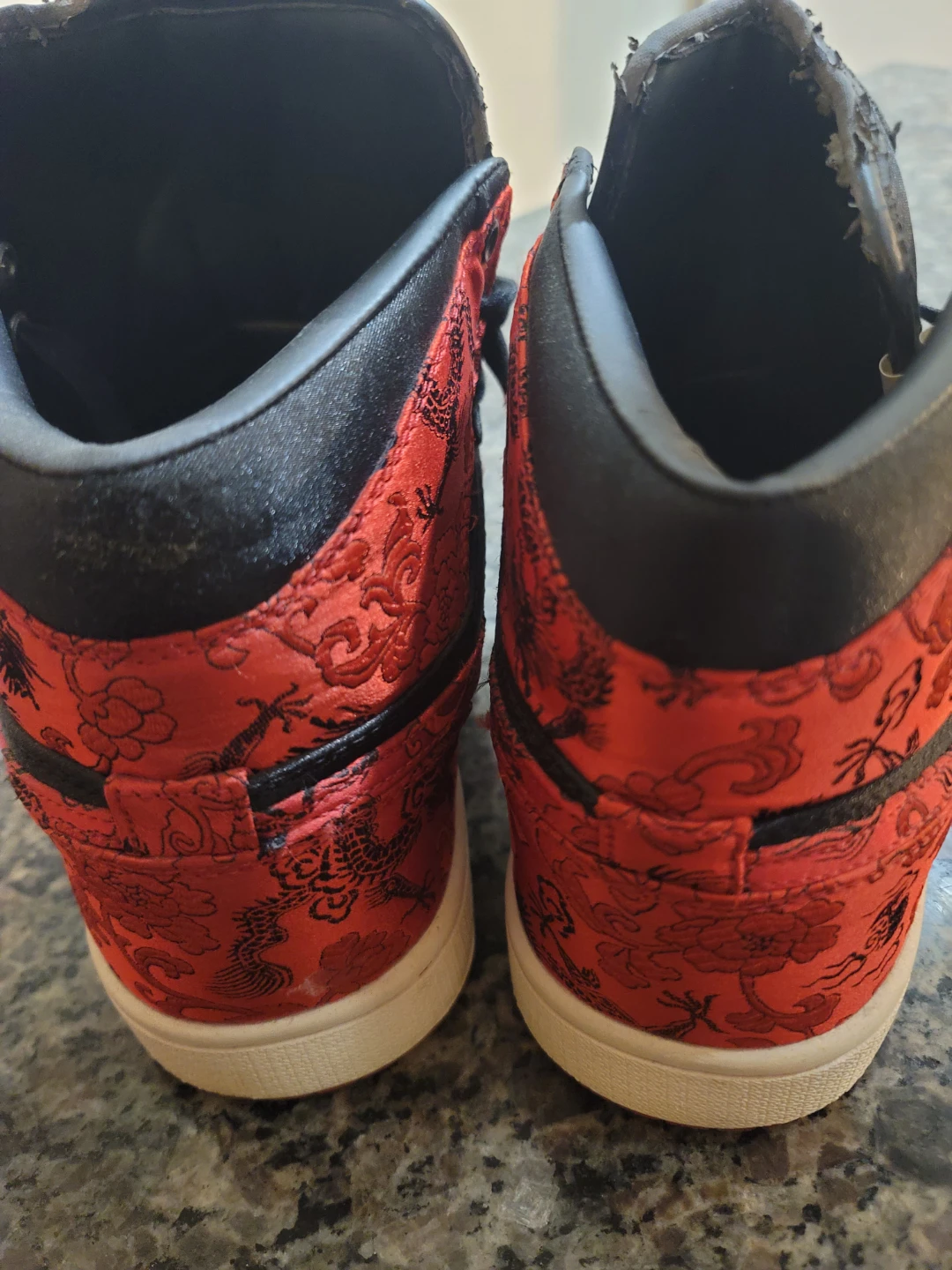 Air Jordan 1 High OG "Chinese New Year" Dragon Edition - photo 4