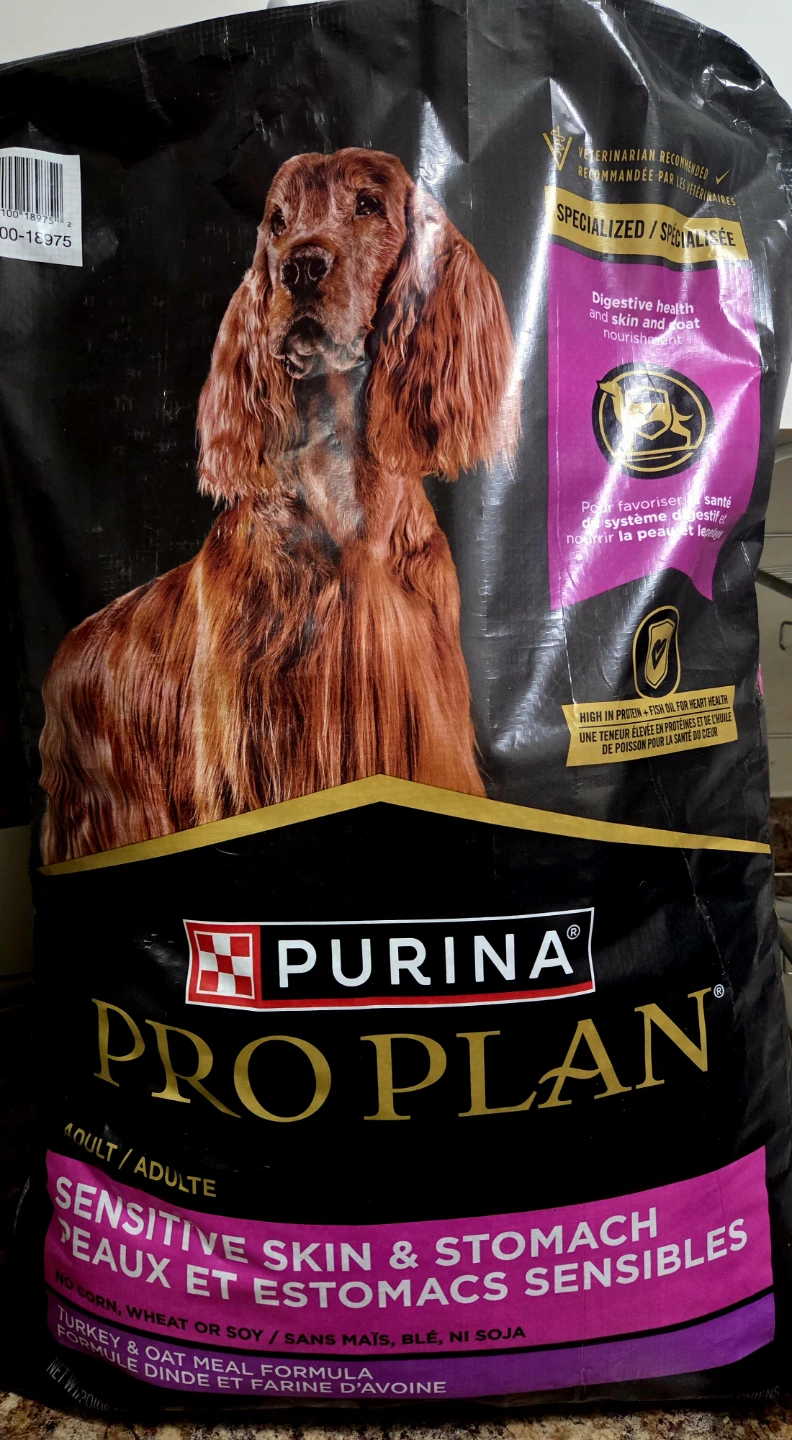 Purina Pro Plan Adult Sensitive Skin & Stomach