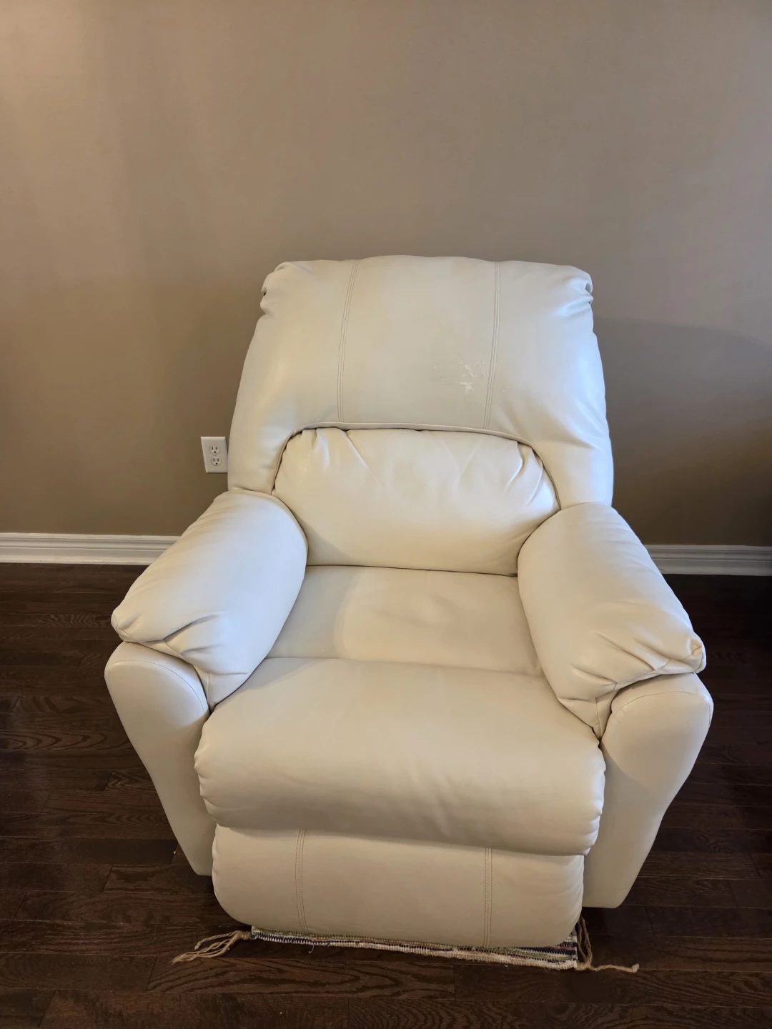 Reclining chair electrically operated