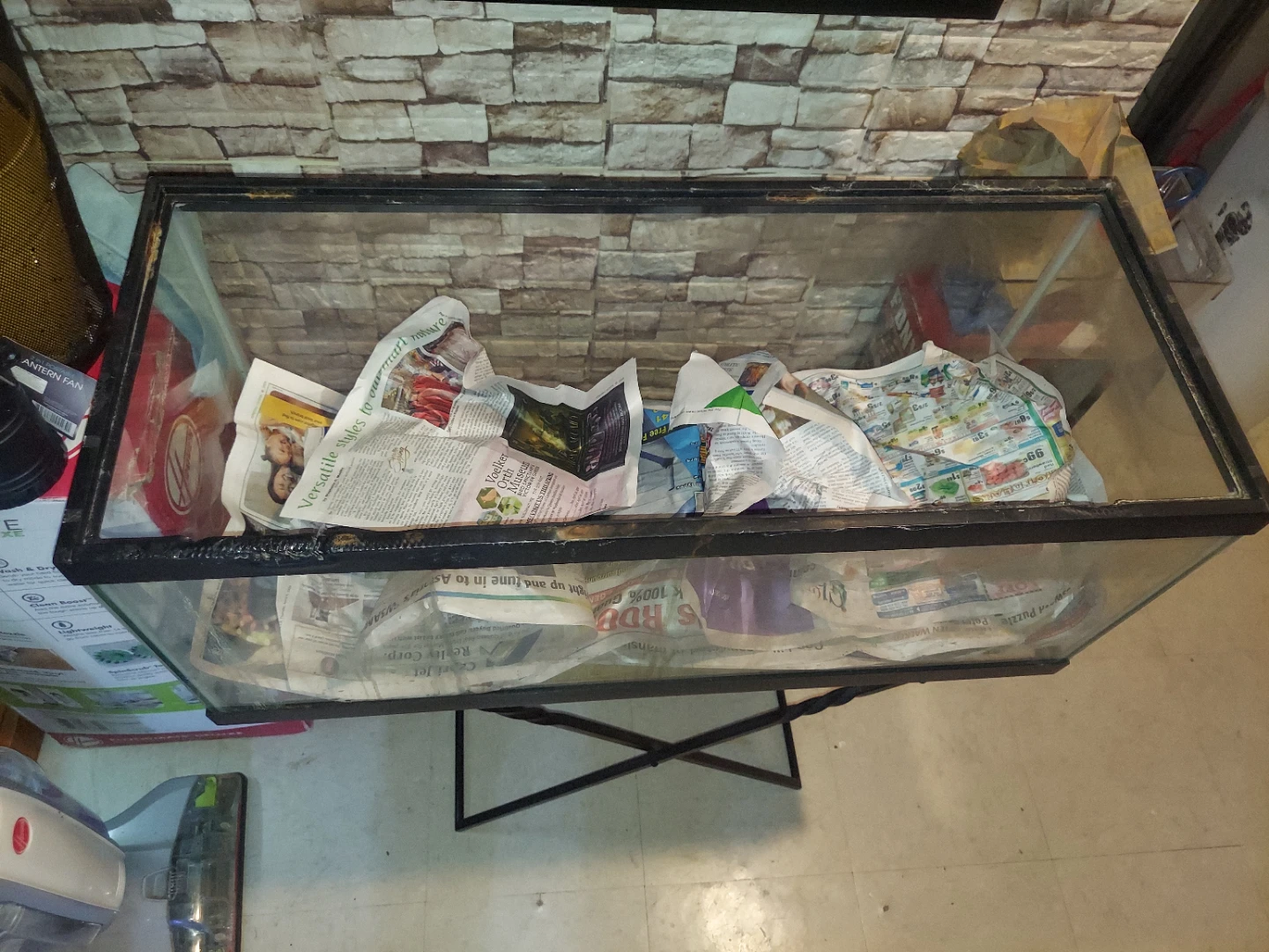Glass Aquarium  20 gallon - photo 2