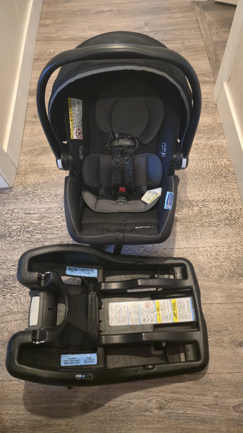 Graco SnugRide 35 Lite LX Infant Car Seat and Base - photo 3