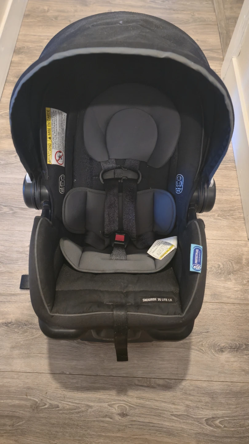 Graco SnugRide 35 Lite LX Infant Car Seat and Base - photo 4