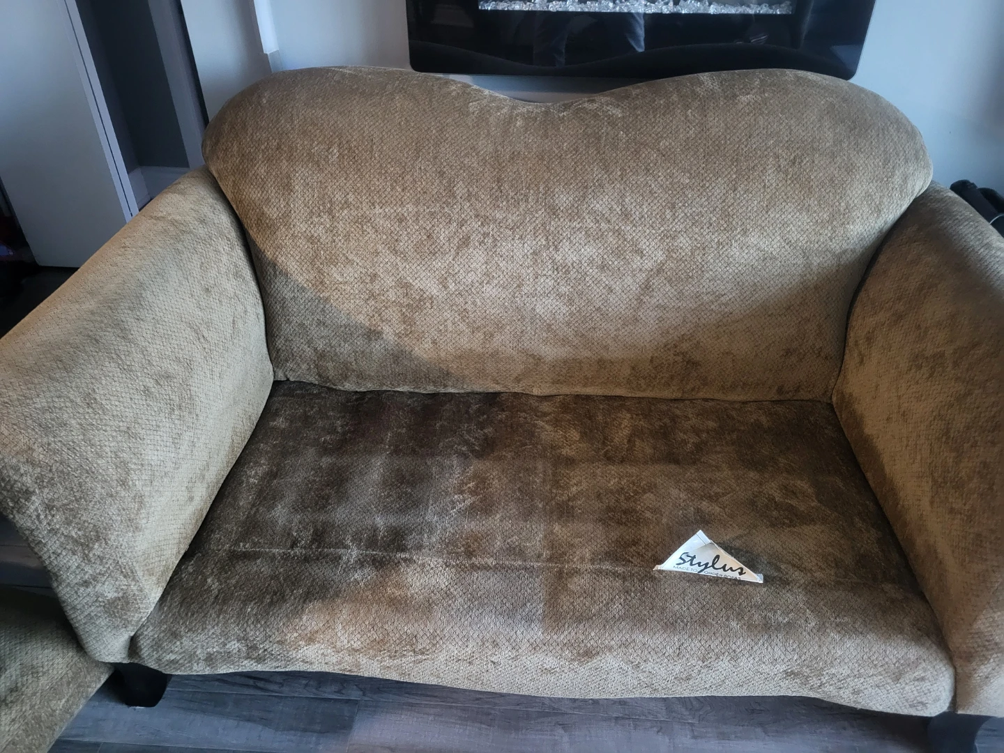 Tan loveseat couch - photo 4