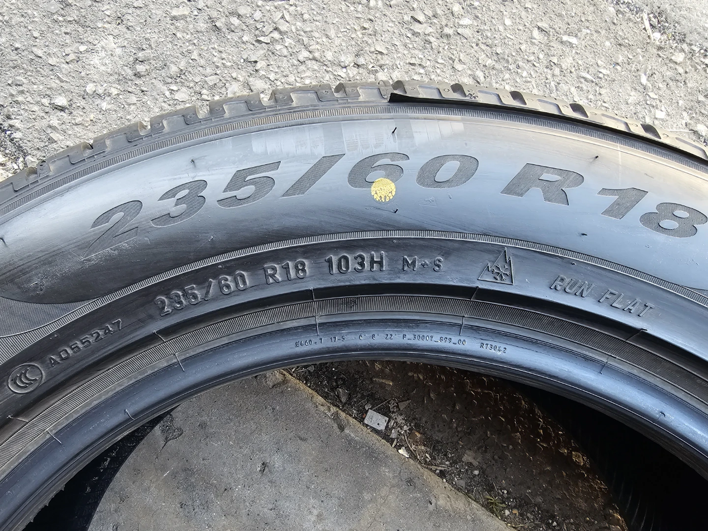 235/60 R18 PIRELLI (RUN FLAT) WINTER TIRES - photo 4