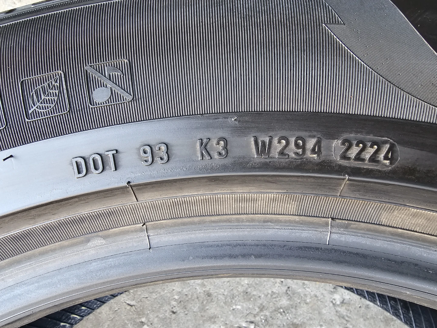 235/60 R18 PIRELLI (RUN FLAT) WINTER TIRES - photo 5