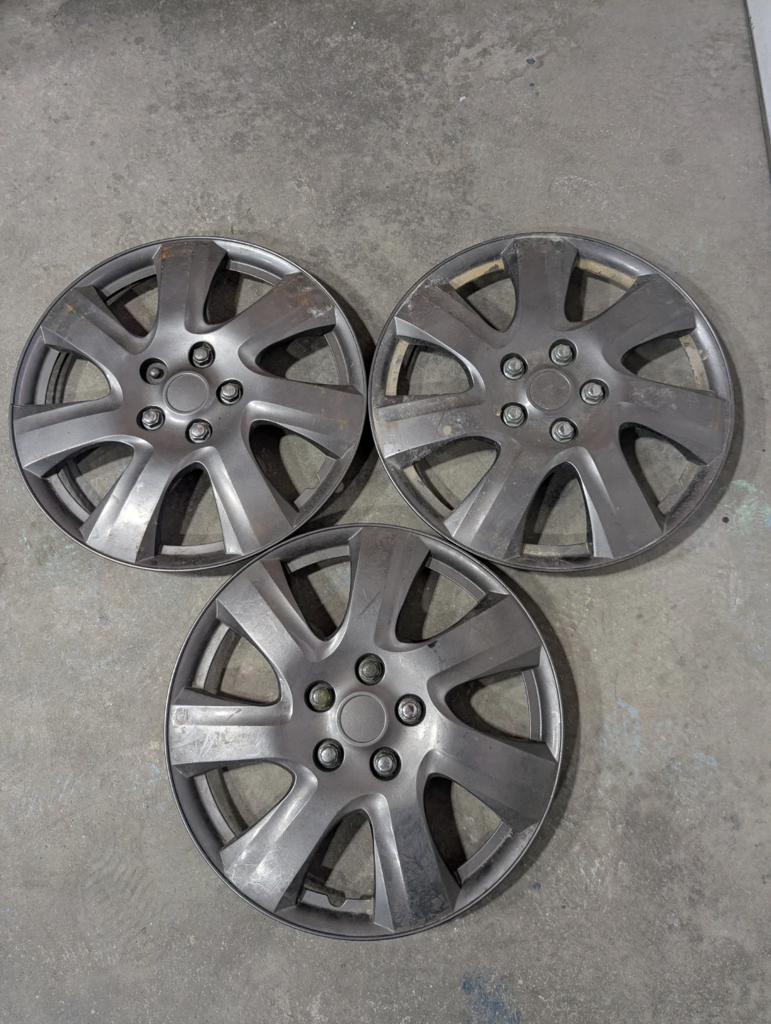 (3)-17 Inch wheel covers