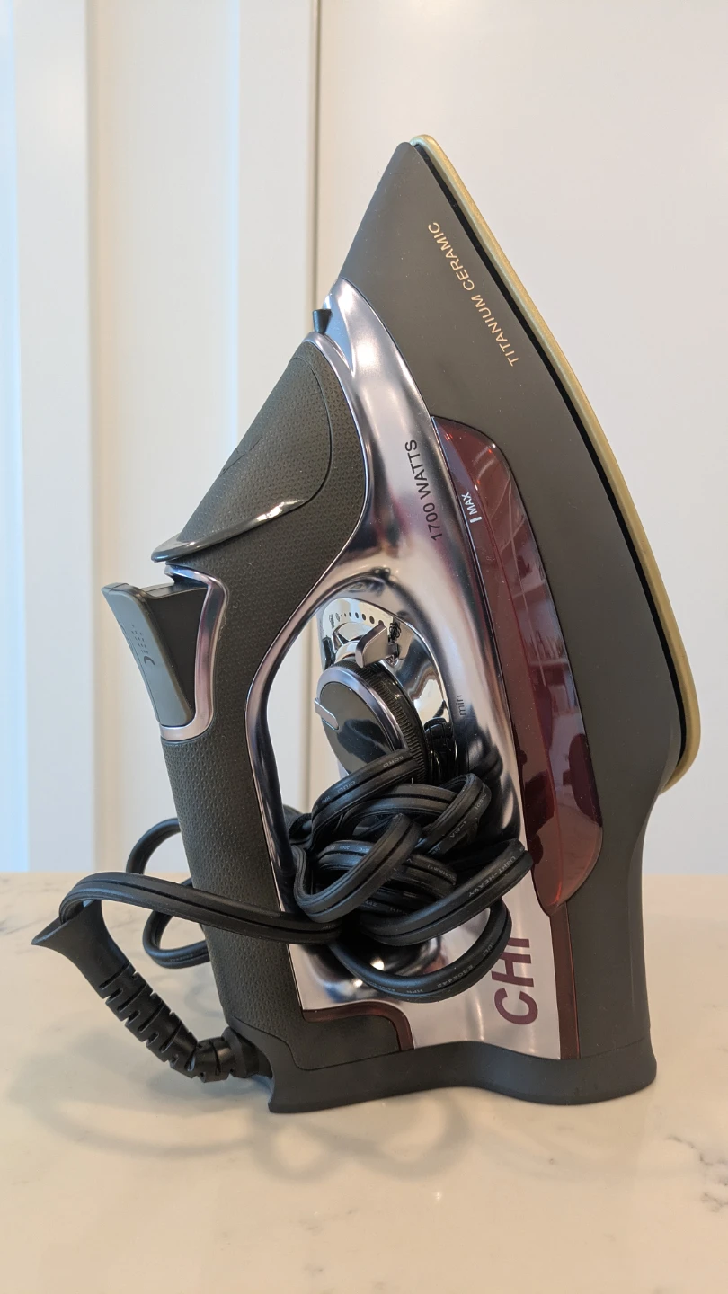 CHI Professional Steam Iron - photo 2