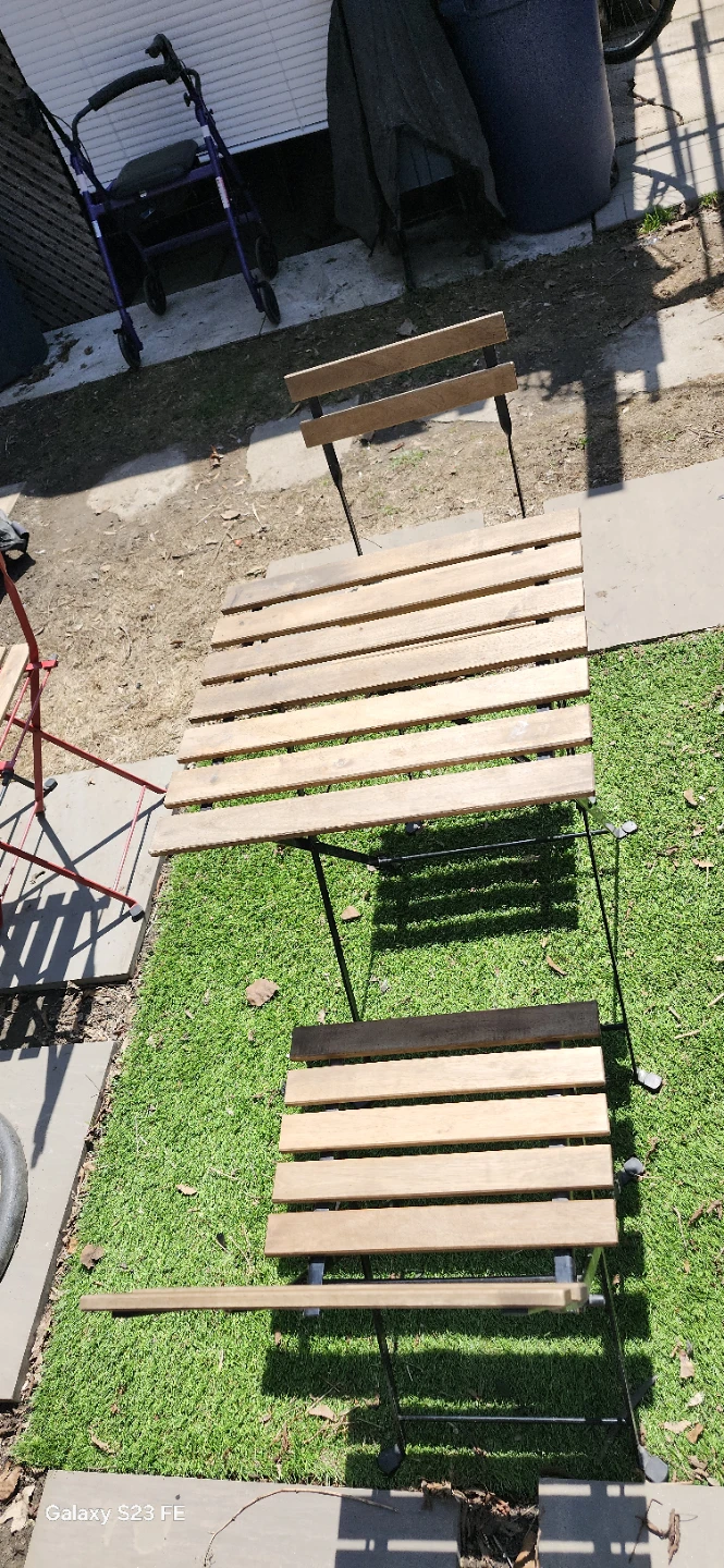 Wooden Folding Bistro Table and Chairs Set. Firm price - photo 3