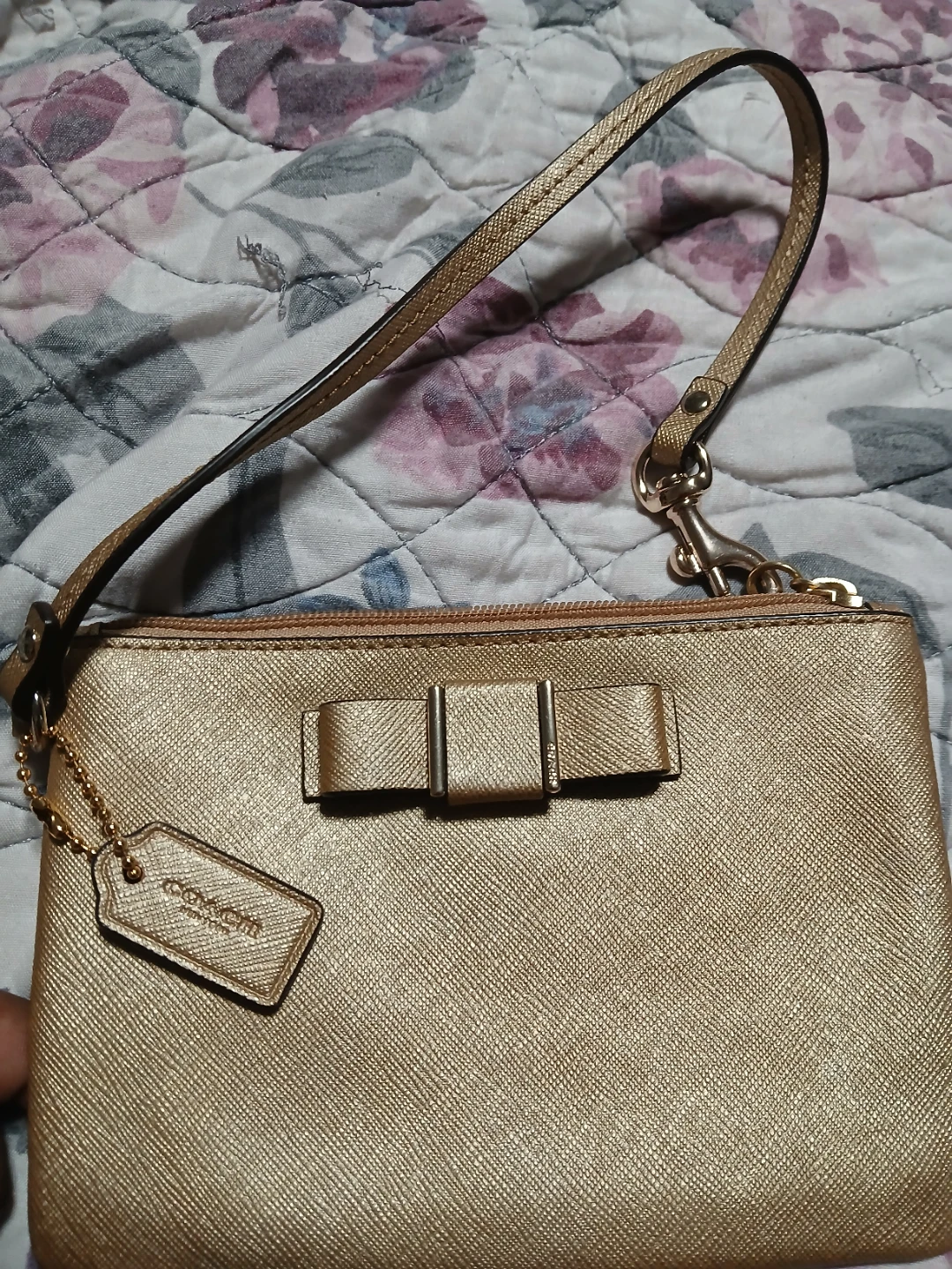 Coach Gold Bow Wristlet Pouch 6x4