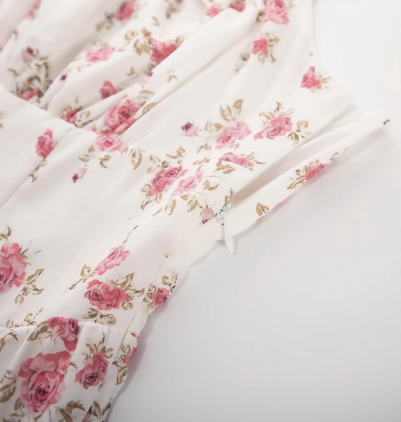 Scarlet Darkness Floral Print Midi Dress Medium - photo 4