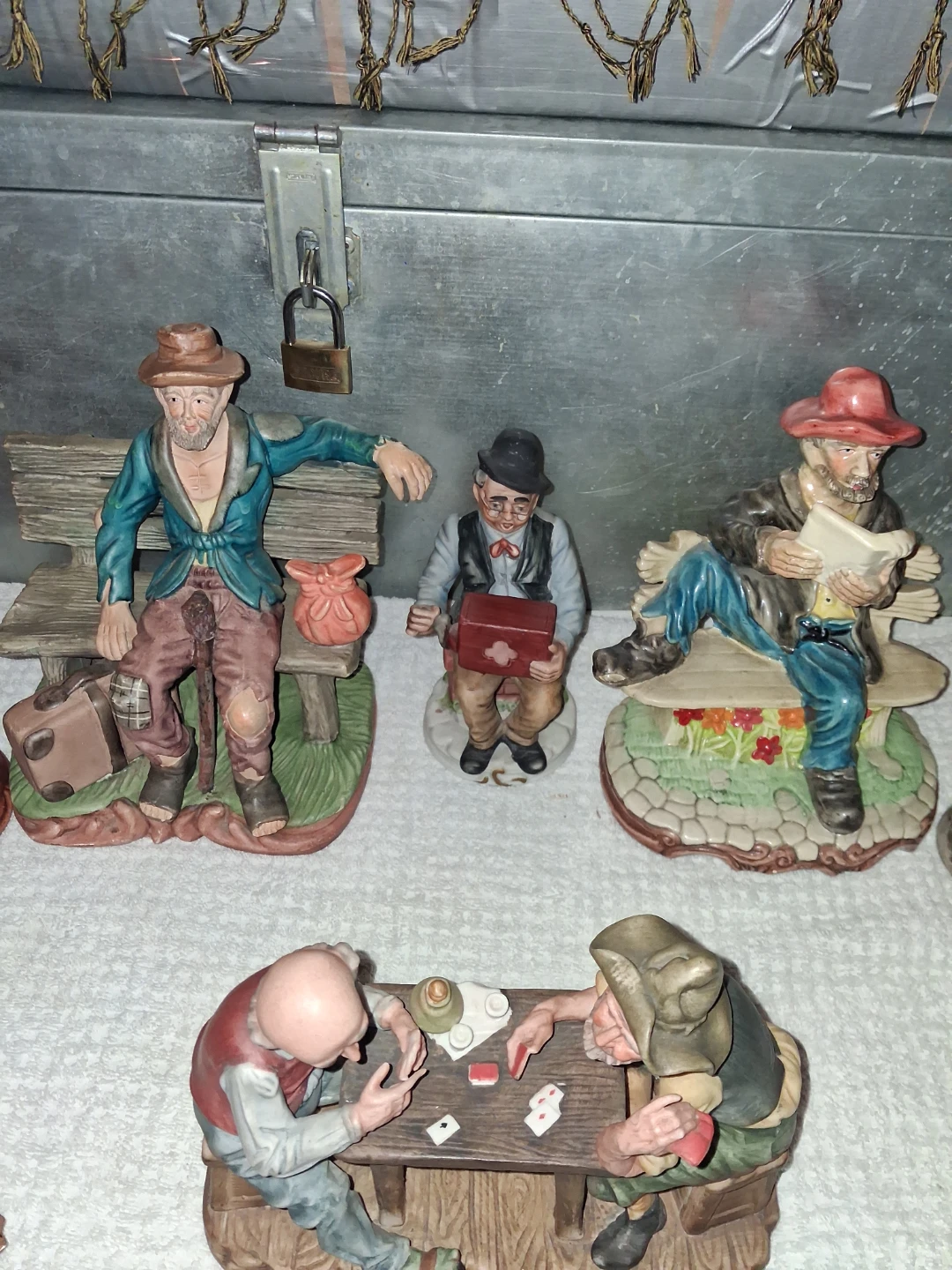 Vintage porcelain Figurine Collection - photo 3