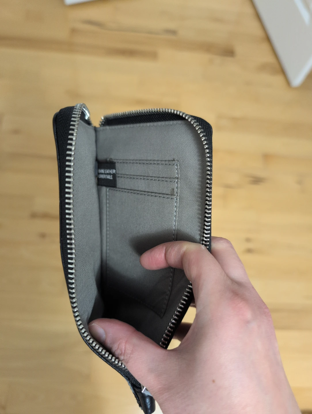 Karl Lagerfeld Paris Black Leather Card Holder Wallet - photo 3