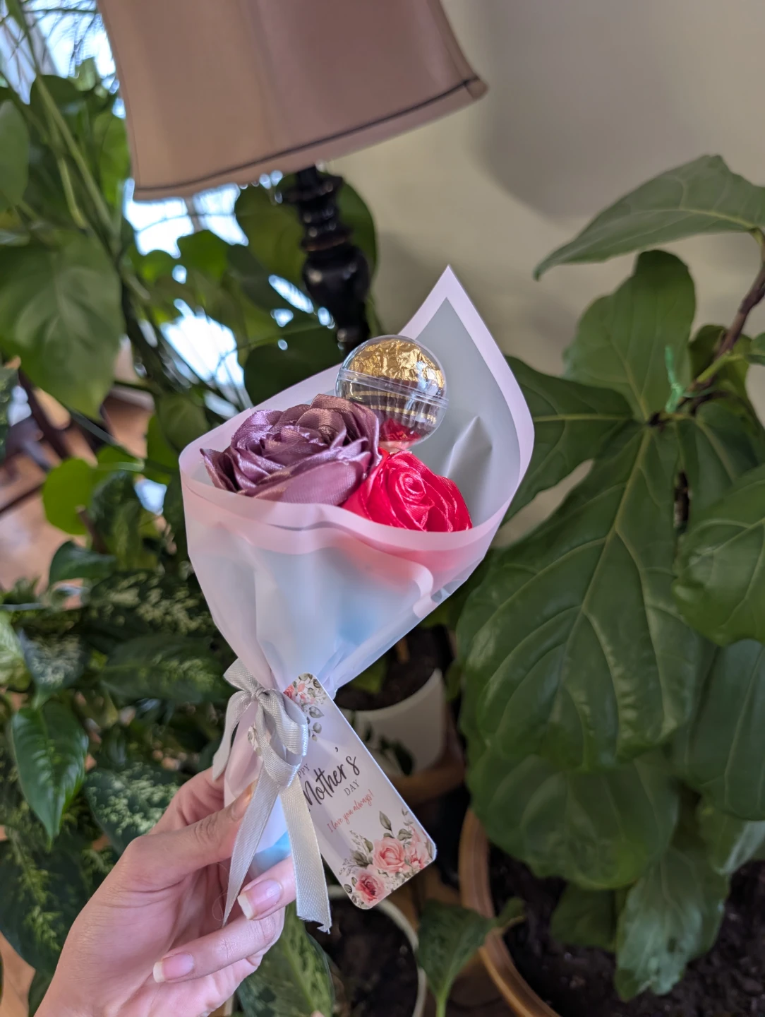 Nush handmade handmade Chocolate and Rose Bouquet