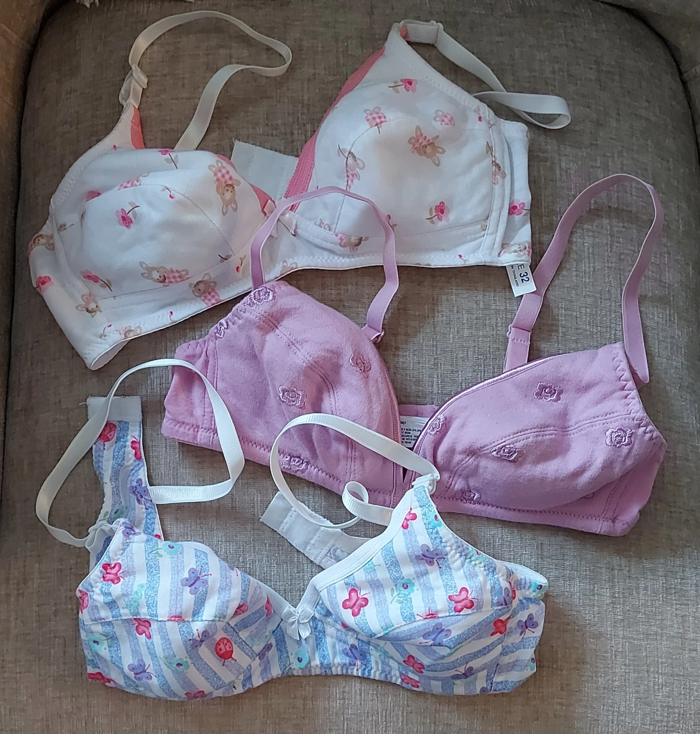 🆕 Lot of 3 Bras - Size 32/34A $4 each