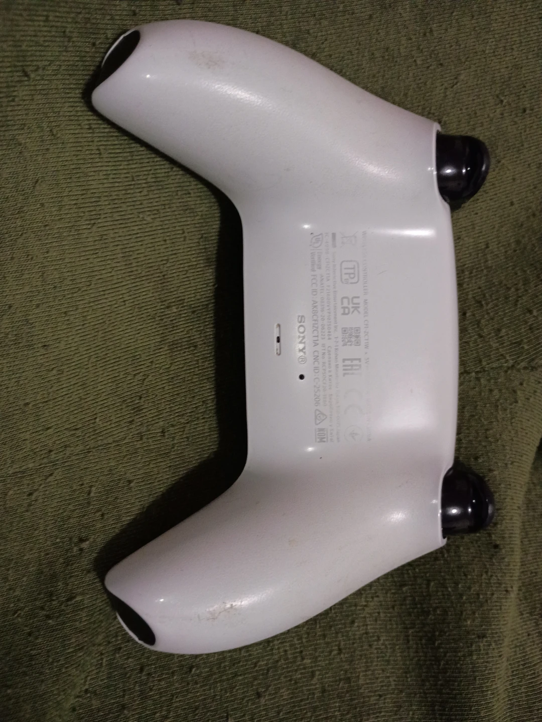 Sony PlayStation 5 DualSense Wireless Controller - White - photo 2
