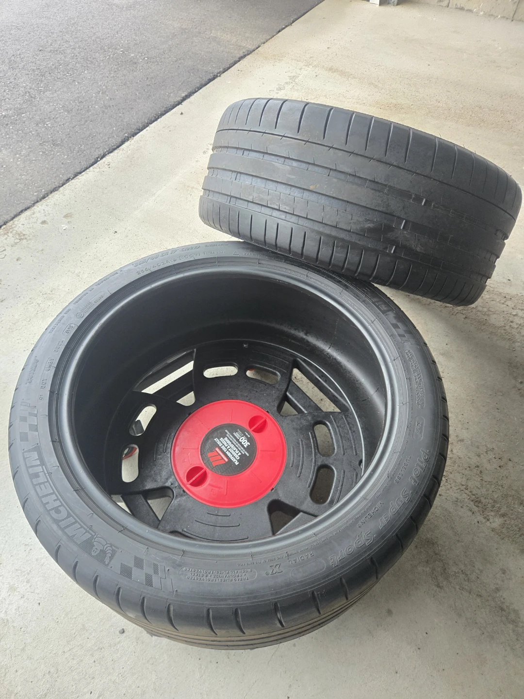 2x Michelin Pilot Super Sport Tires 255/40ZR18
