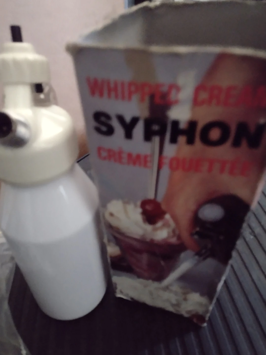 Whipped Cream Syphon - photo 2