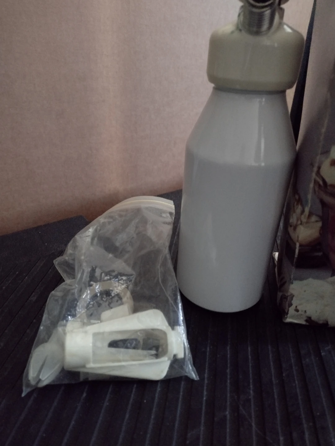 Whipped Cream Syphon - photo 5