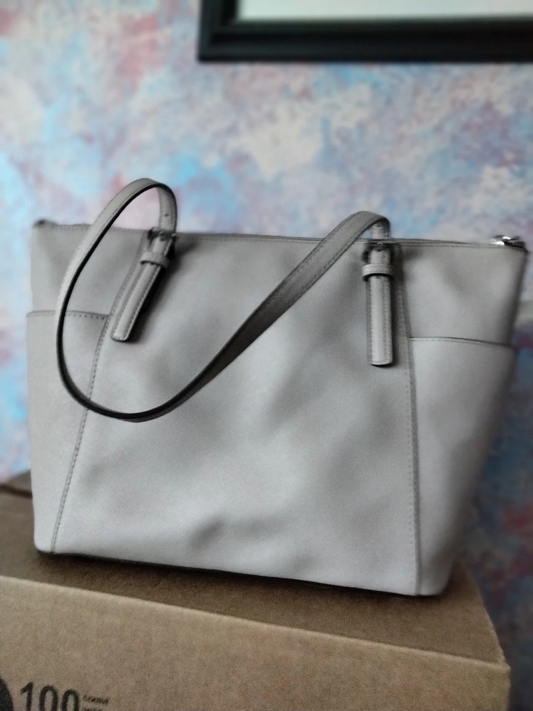 Se vende bolsa grande de Michael Kors