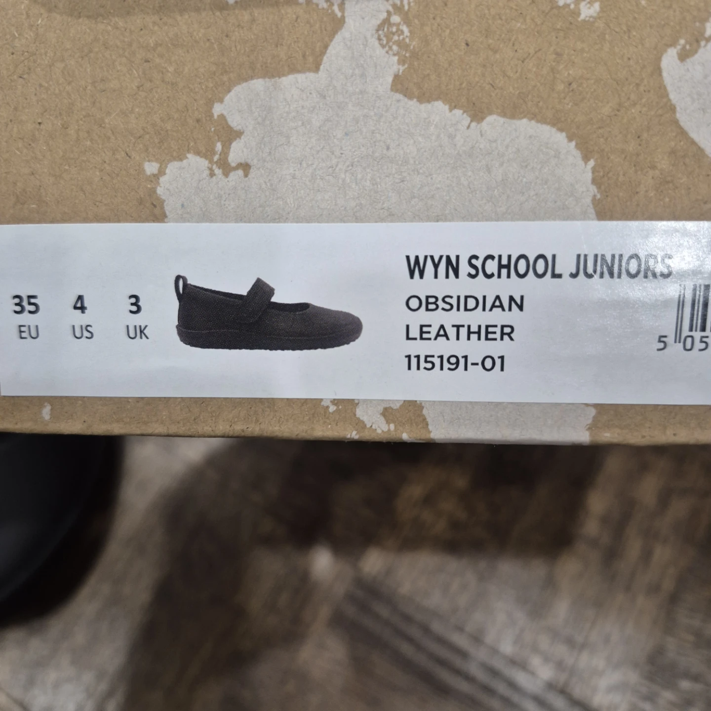 Girl's School Shoe Size 4 - photo 2