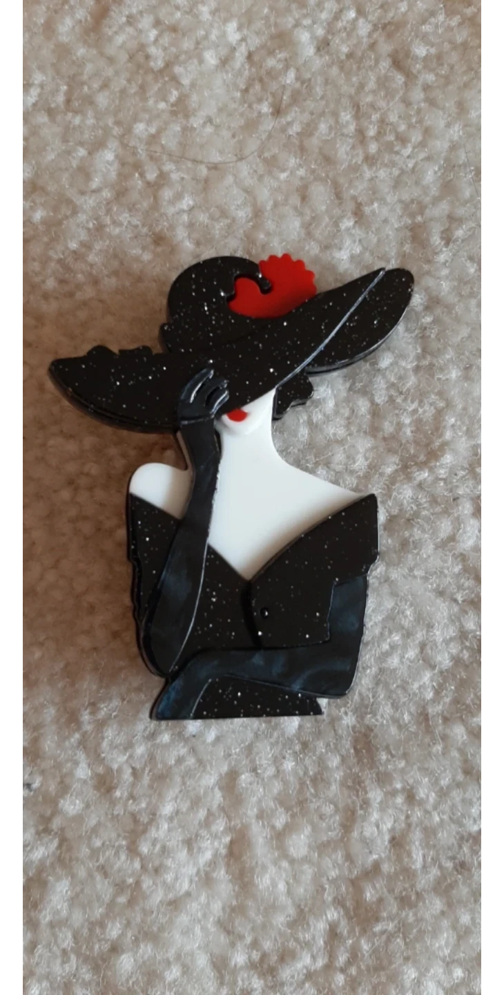 Lady with Hat Brooch