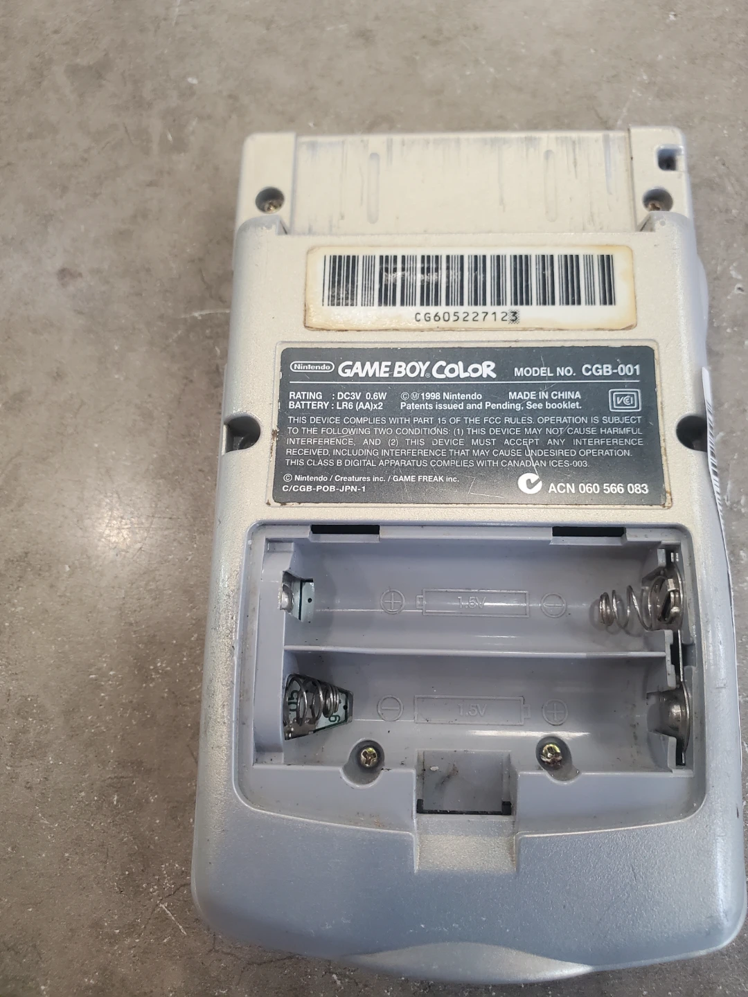 Nintendo Game Boy Color - Pikachu edition - photo 4
