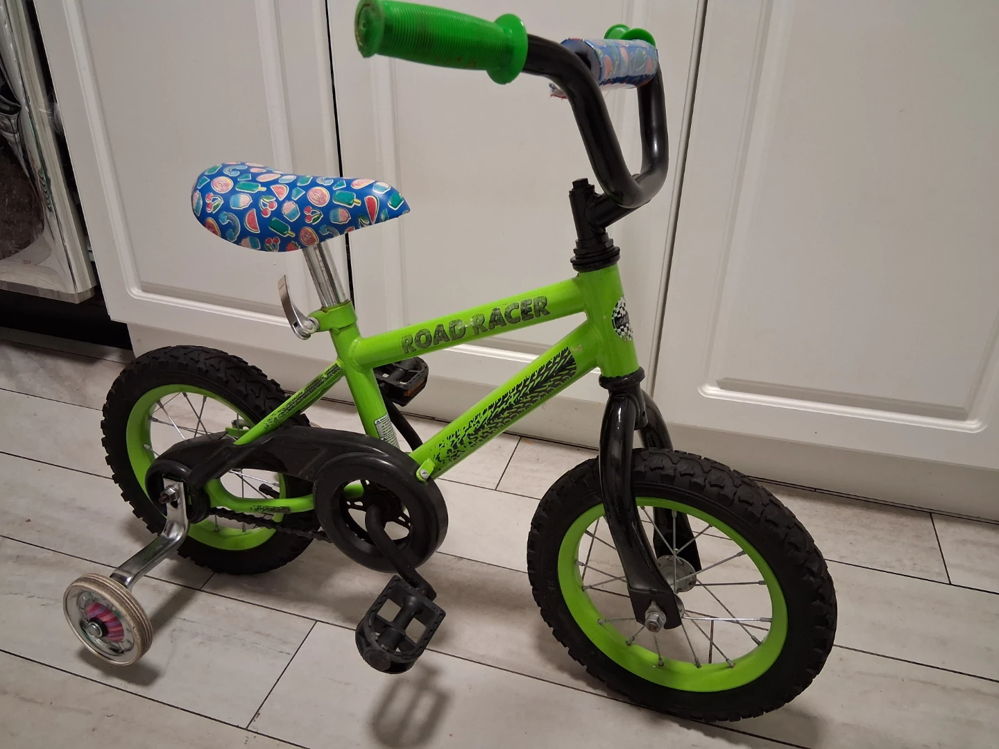 Road Racer Kids Bike size 12 " tune up ready to ride