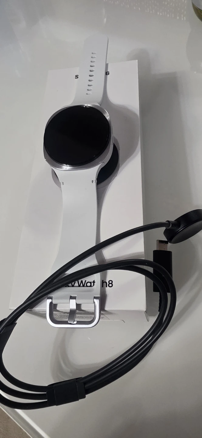 Samsung Galaxy Watch 8 Smartwatch - White