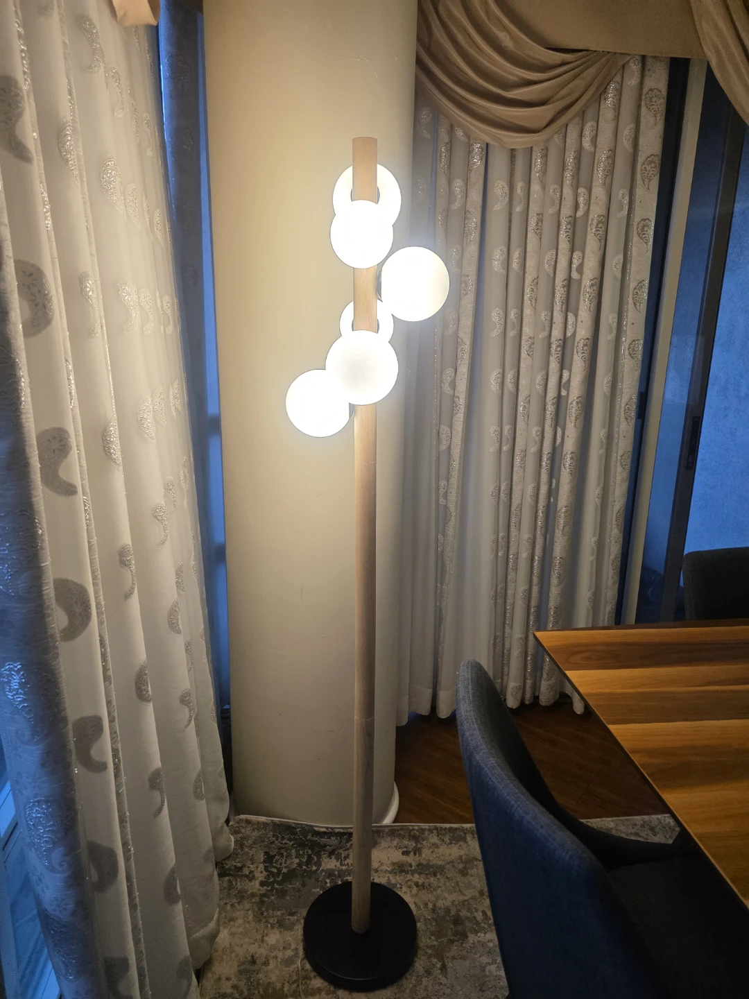 Modern Wood Floor Lamp with 5 Globe Lights