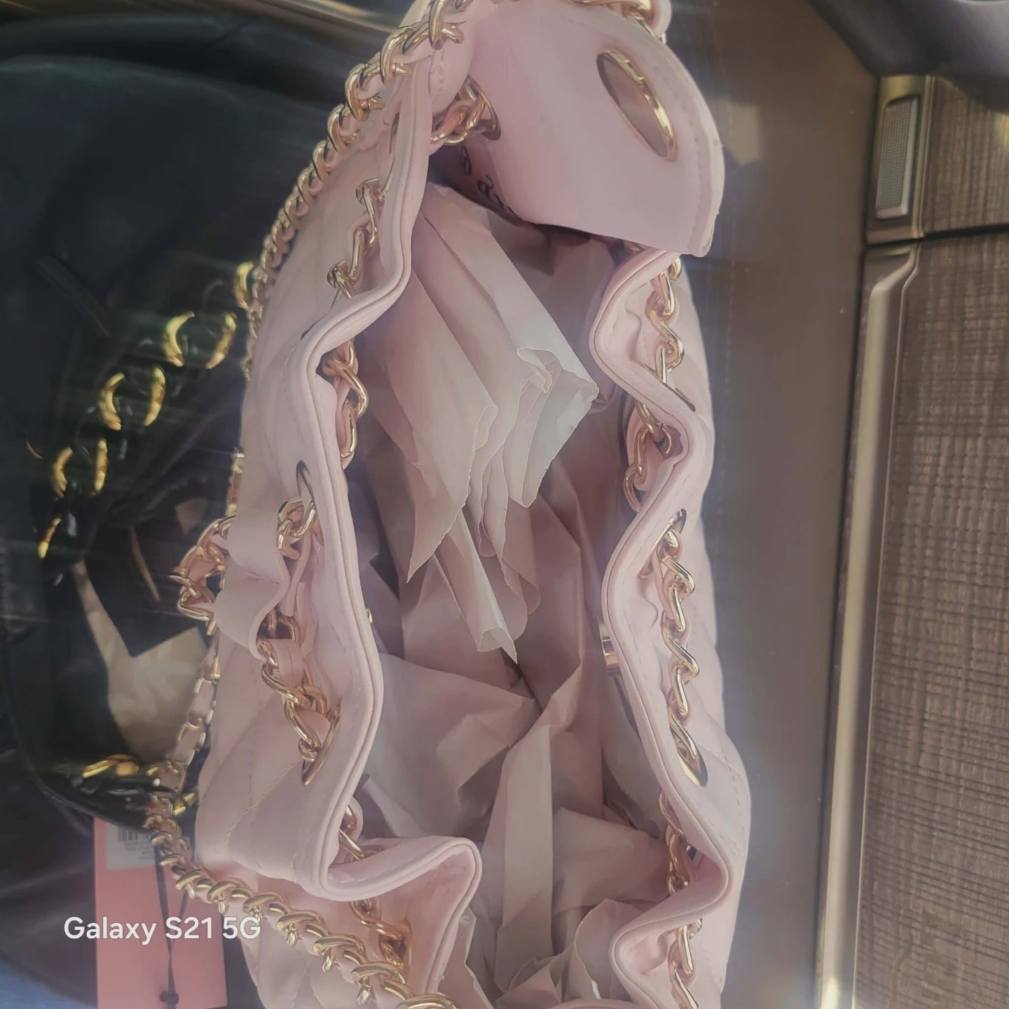Juicy Couture Pink Quilted Chain Shoulder Bag - photo 2