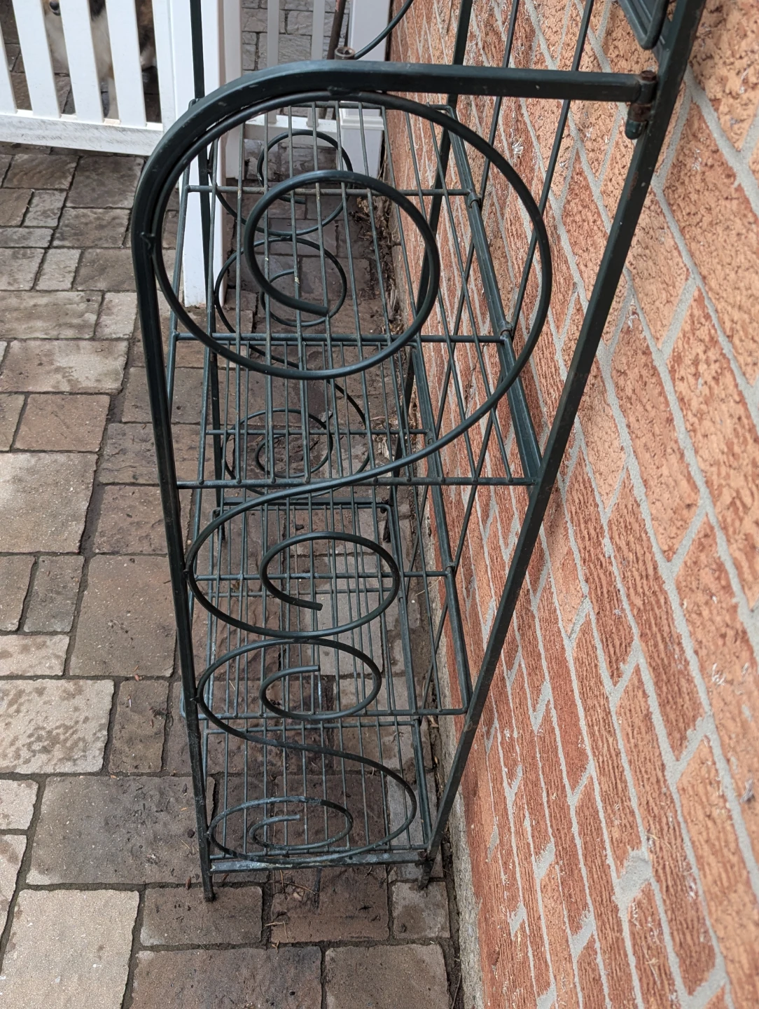 Ornate Dark Forest Green Metal Baker's Rack with Leaf Details - photo 4