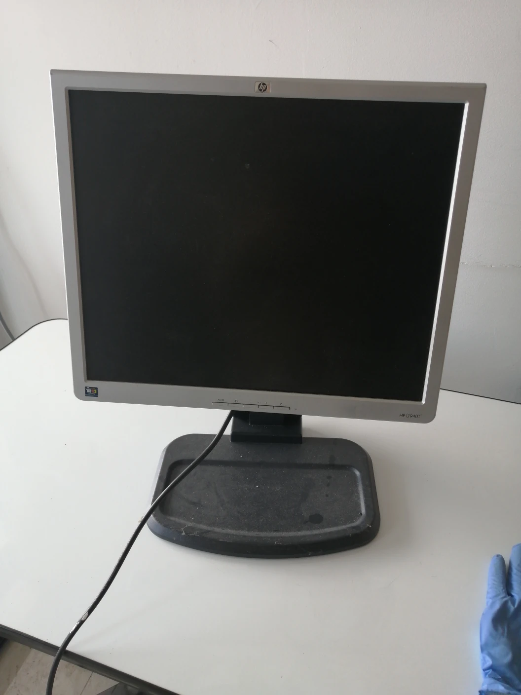 🌱HP L1940T LCD Monitor