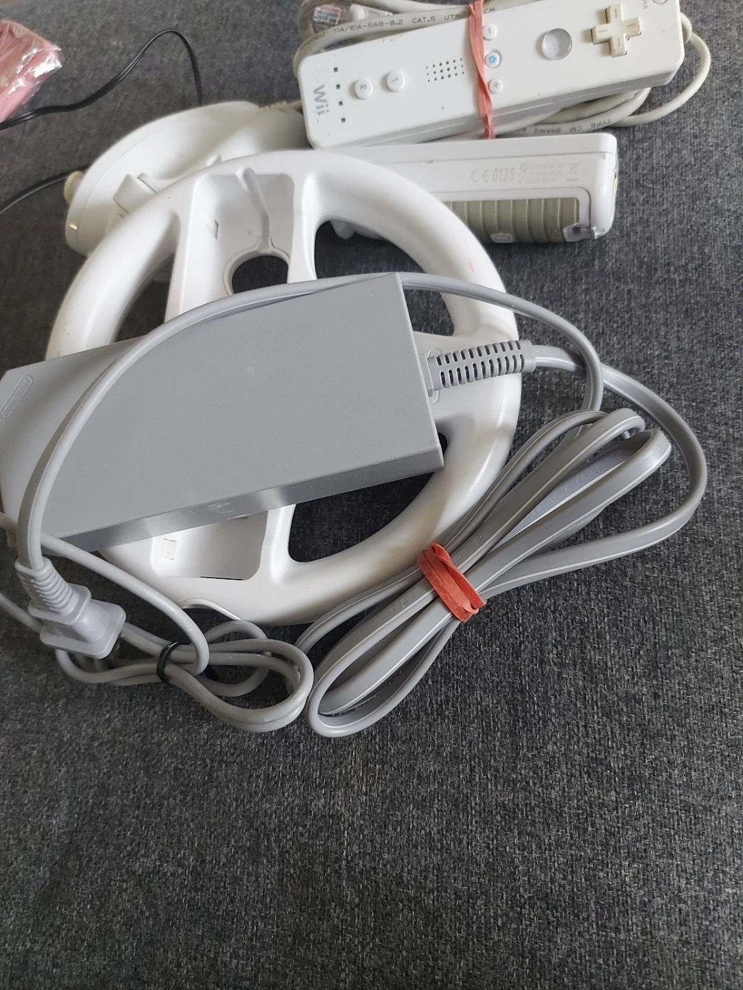 Nintendo Wii Controller Bundle with Racing Wheel - photo 2