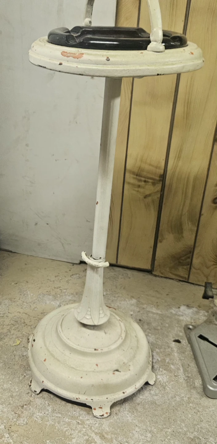 Vintage Ashtray Stand - photo 2
