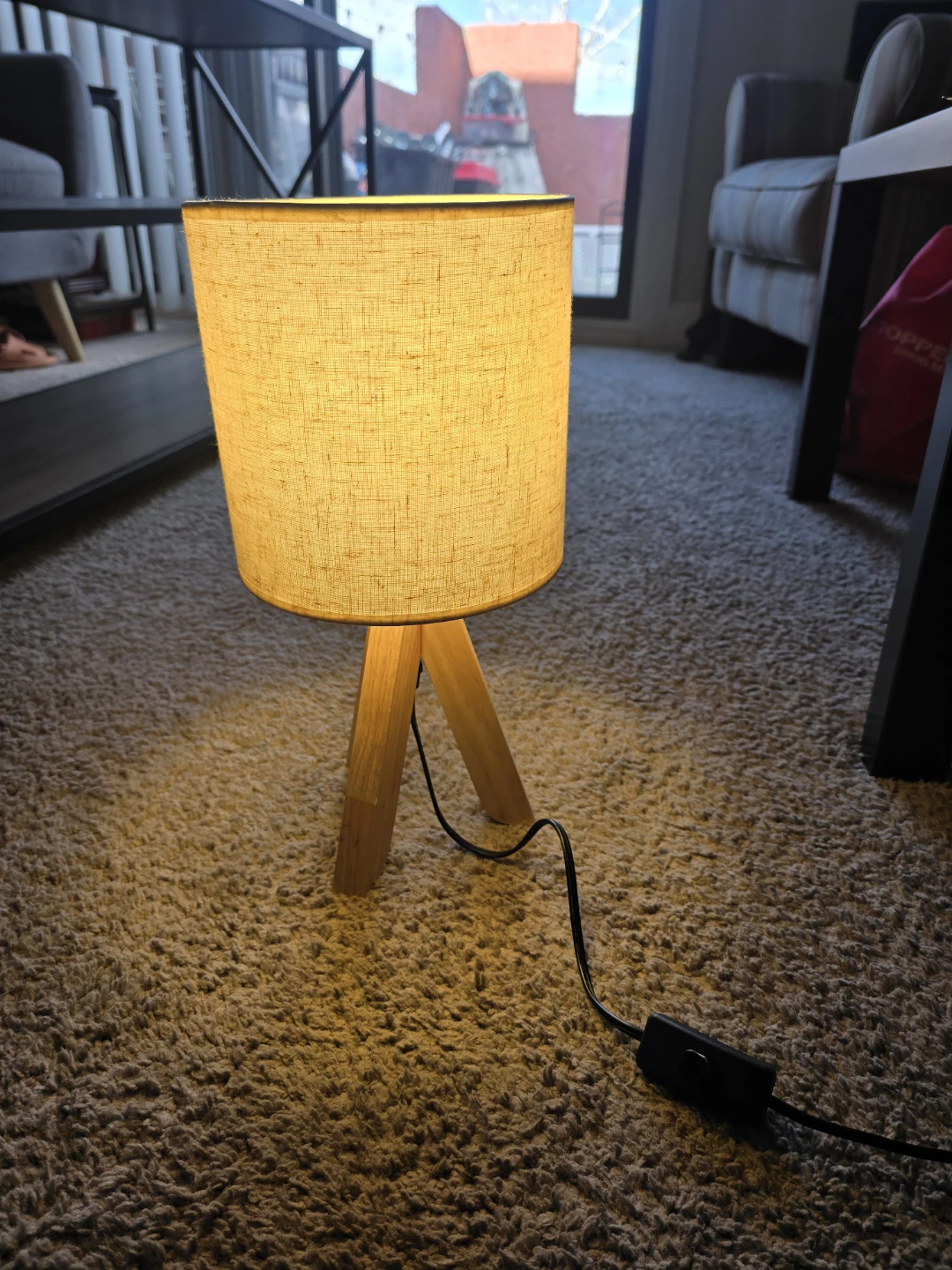 Table lamp