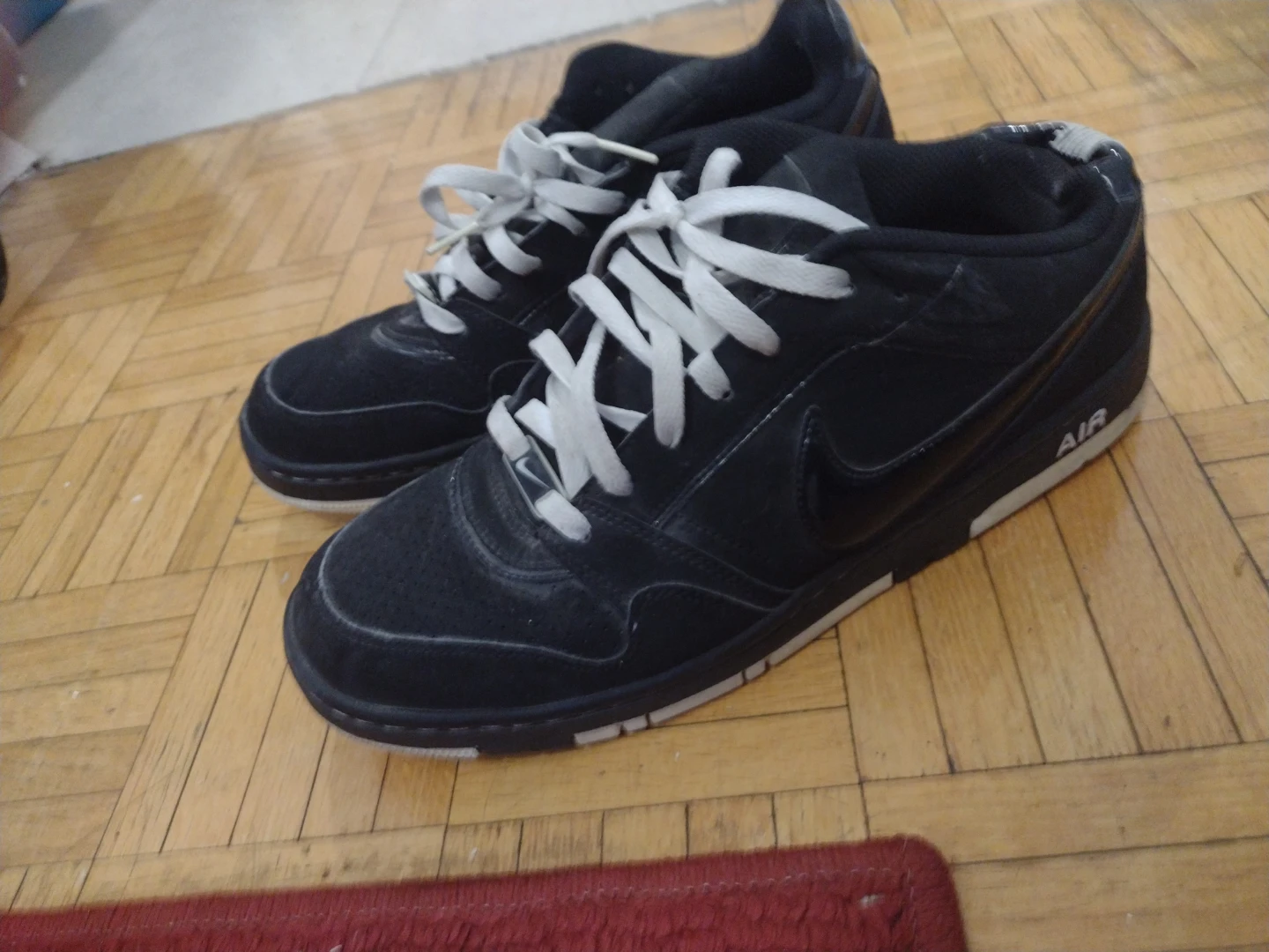 Nike Air Men's Black Sneakers Size 10.5