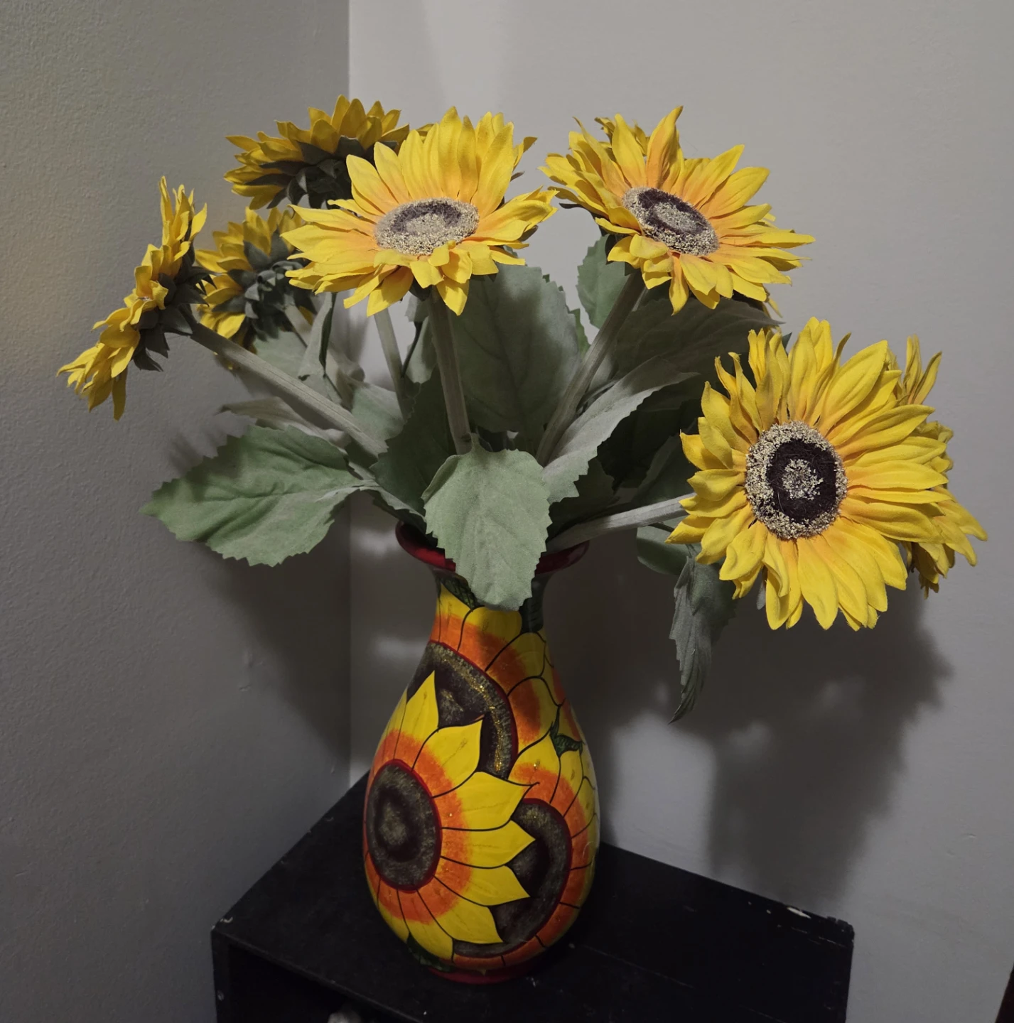 Hand-Painted Ceramic Vase with Sunflower Design - photo 3