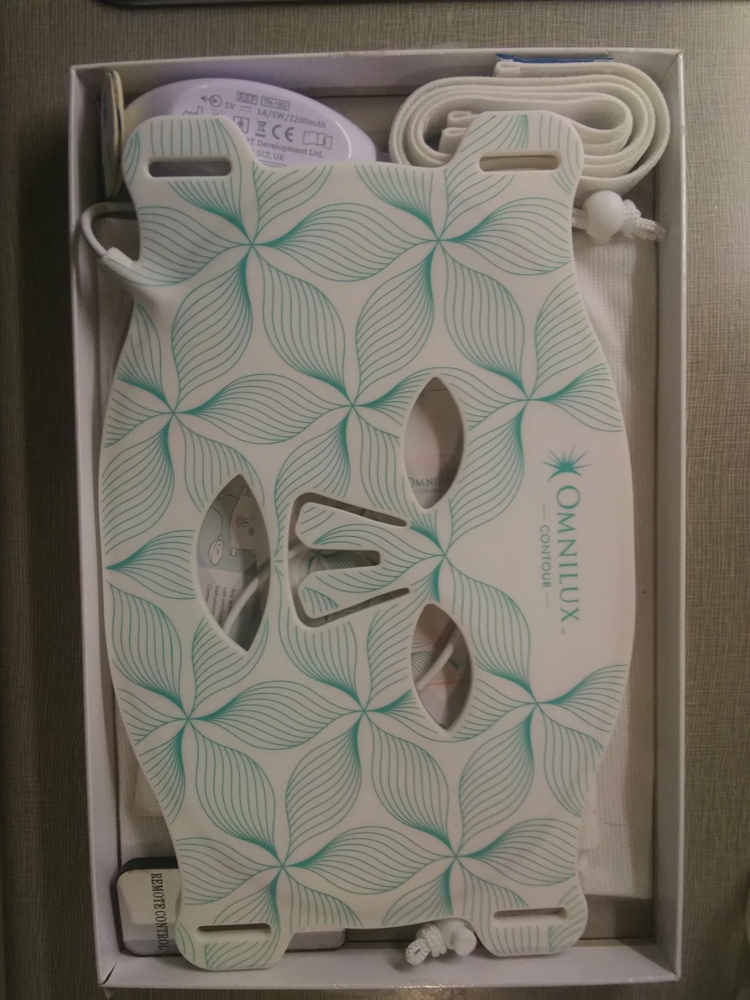 Omnilux Contour Face LED Light Therapy Device - photo 2