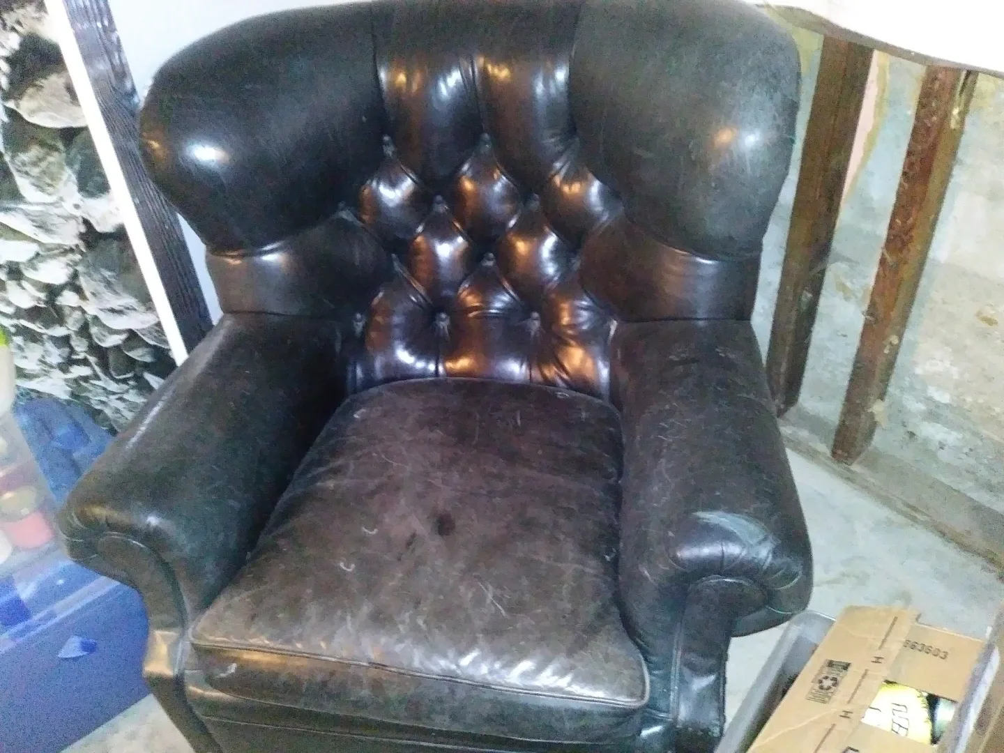 Ralph Lauren Tufted Leather Armchair - photo 5