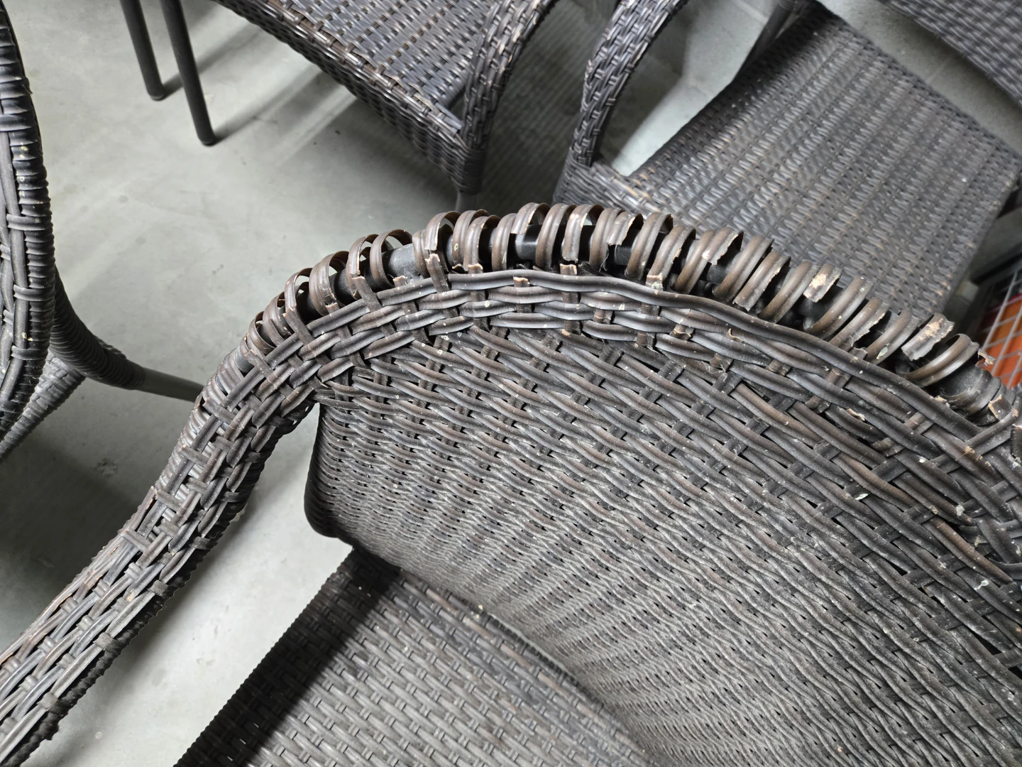 Set of 6 Wicker STACKABLE Patio Chairs - photo 4