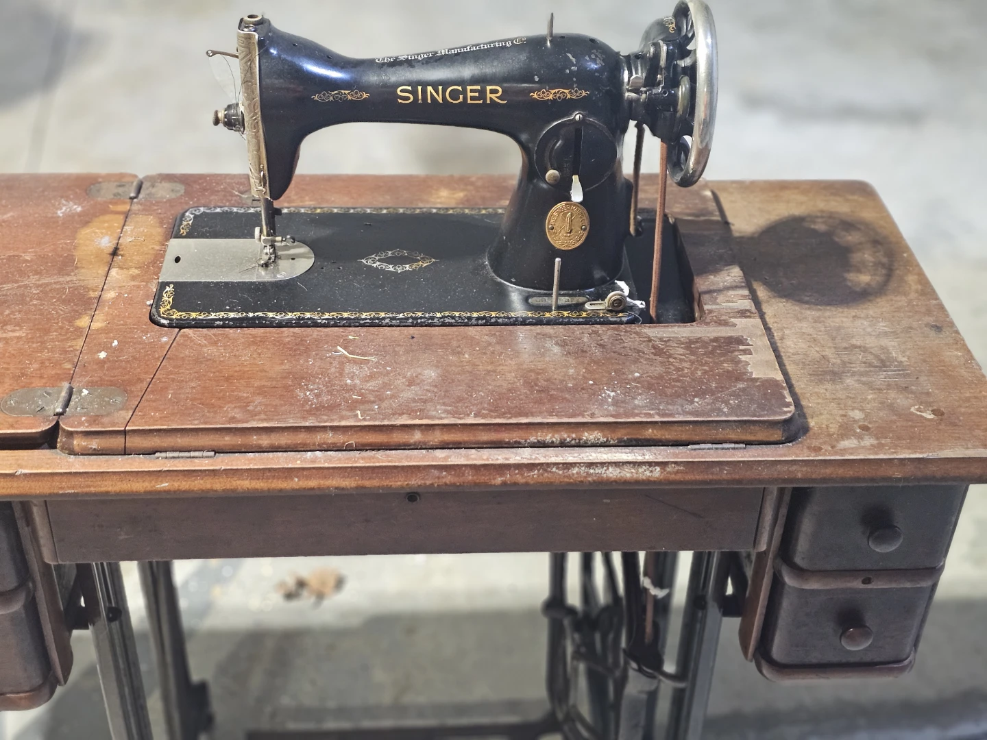 Vintage Singer Sewing Machine