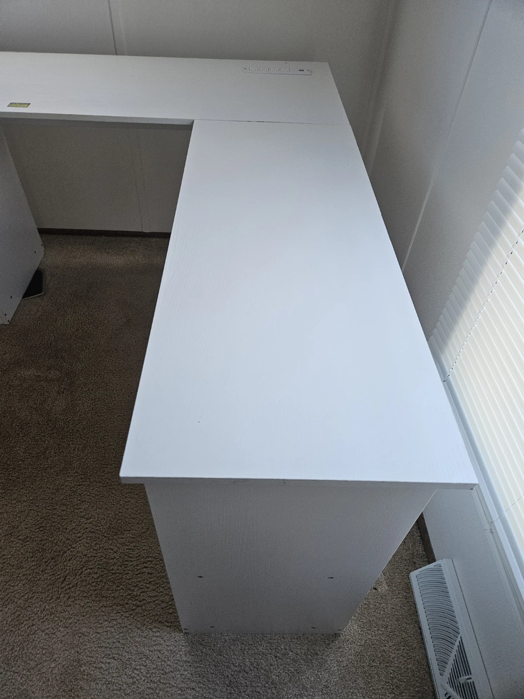 Office desk - photo 4