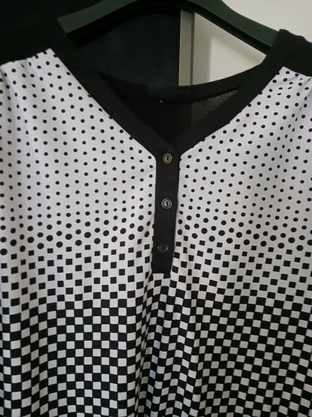 Women's Black & White Patterned Tunic Top - photo 3