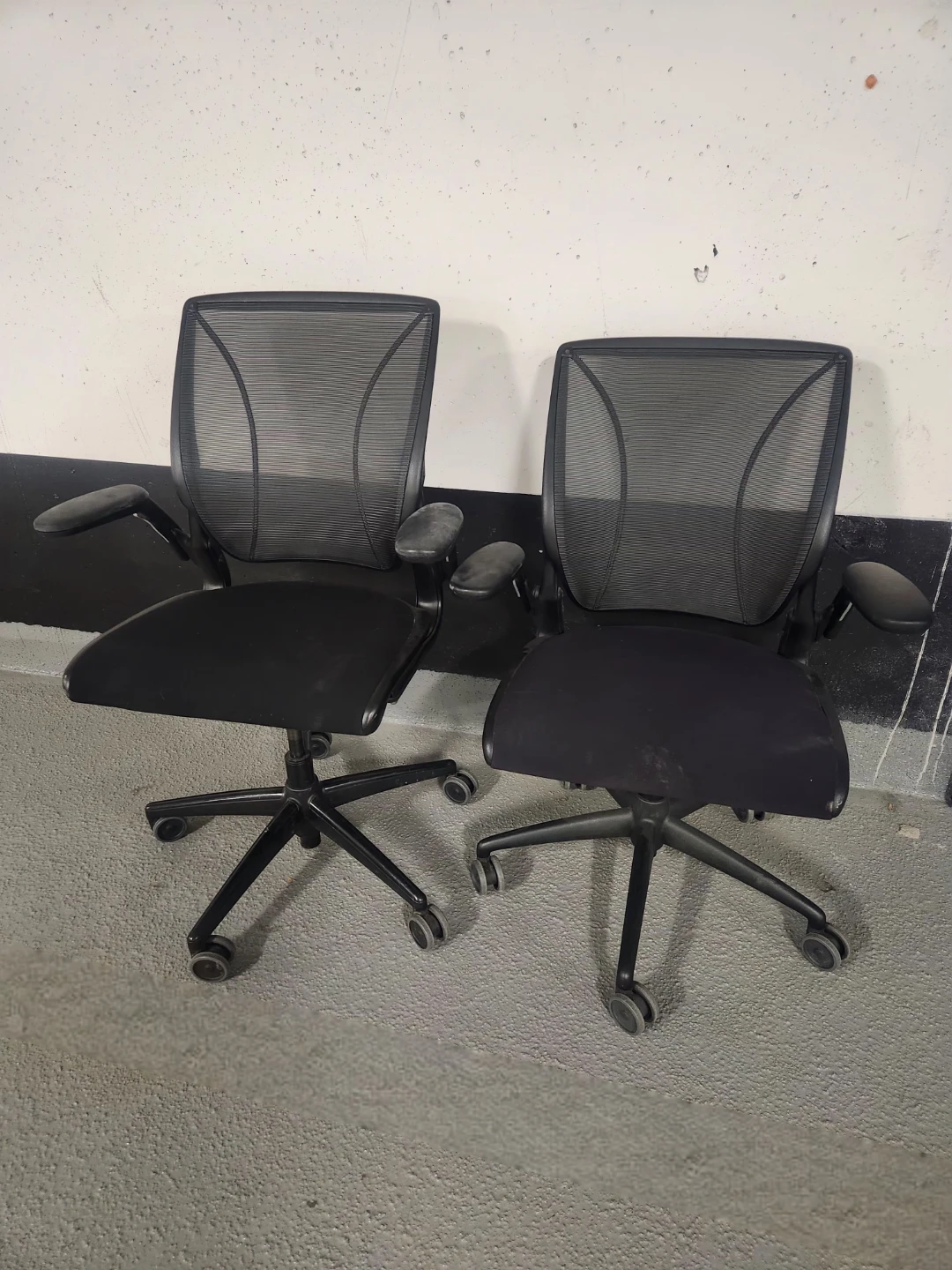 Humanscale Ergonomic Office Chair - photo 2