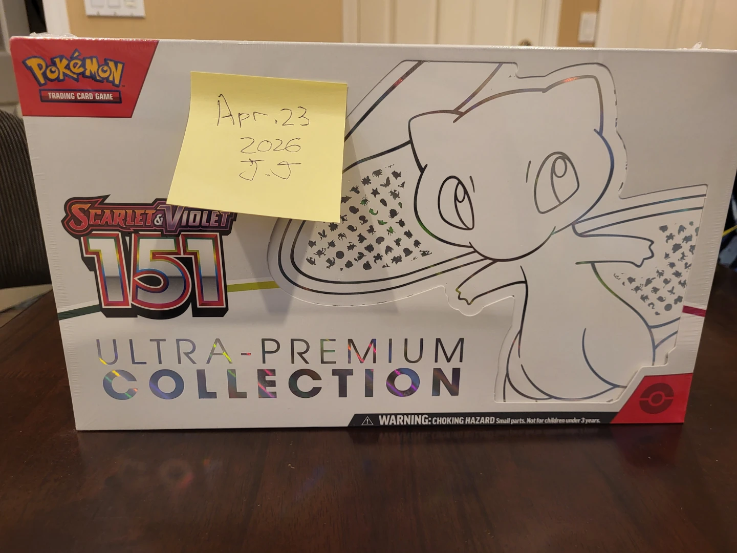 Pokémon Scarlet & Violet 151 Ultra-Premium Collection Box