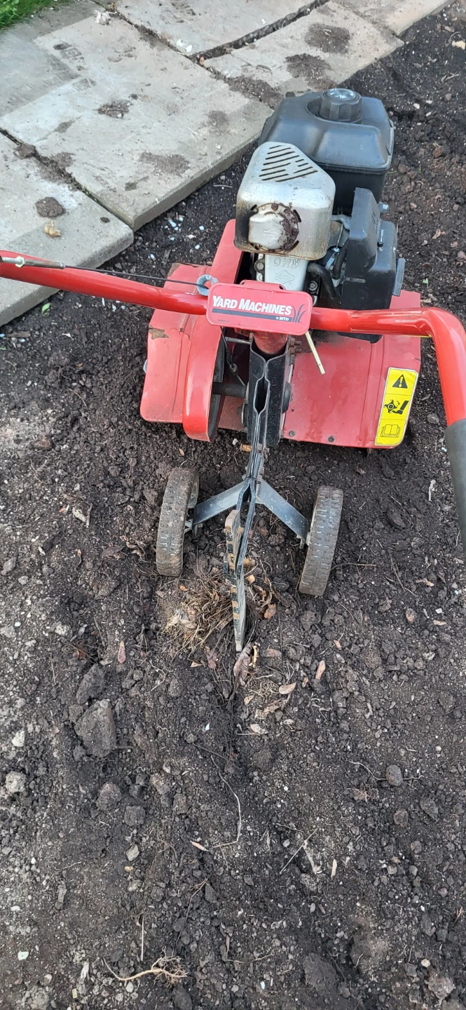 Yard Machines Tiller - photo 4